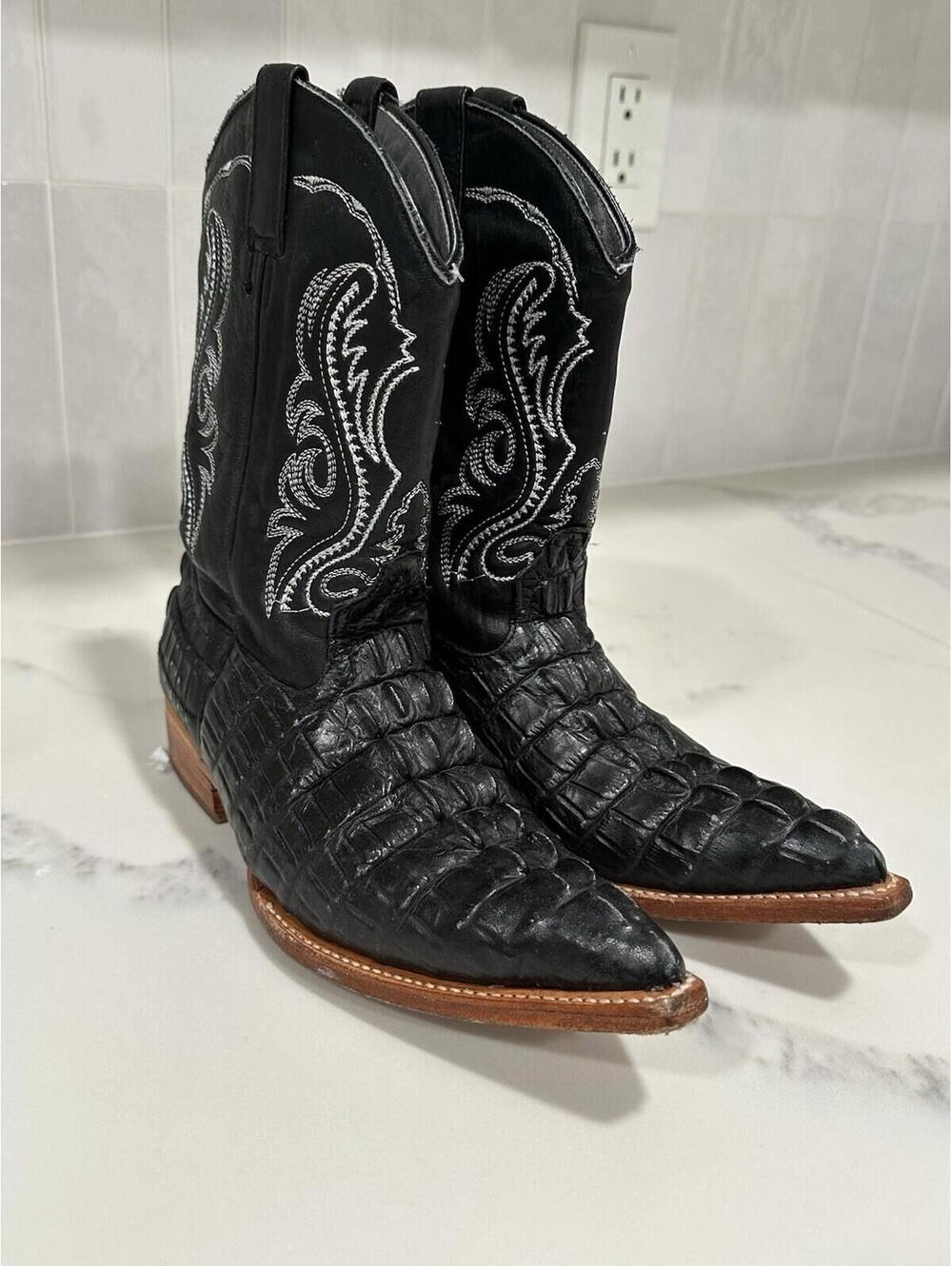 Los Altos Cowboy Boots Size 1.5 Kids.